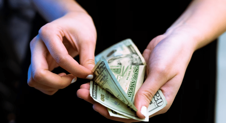 10 Best Games That Pay Real Money in 2023: Get Paid to Play Games!